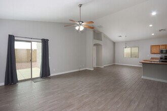1757 E Chaparral Dr in Casa Grande, AZ - Building Photo - Building Photo