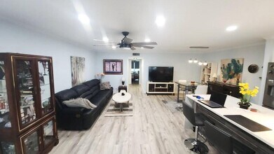 14516 Canalview Dr in Delray Beach, FL - Building Photo - Building Photo