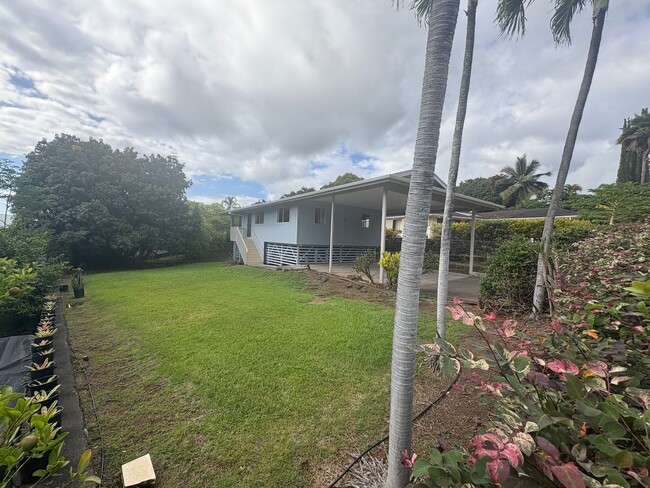 property at 75-5793-5793 Kini Loop