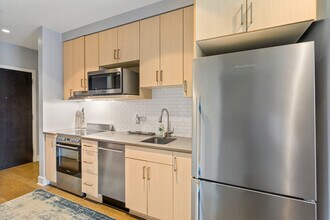 2550 17th St NW, Unit 511 in Washington, DC - Building Photo - Building Photo