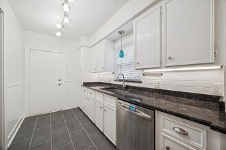 1937 W McKinney St in Houston, TX - Building Photo - Building Photo