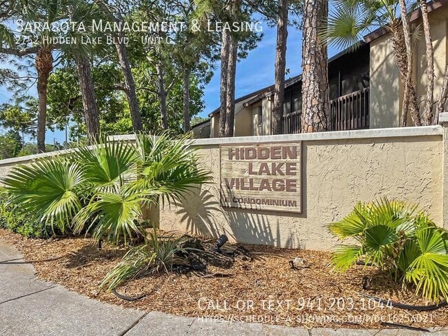 2752 Hidden Lake Blvd
