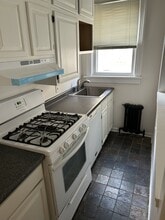 137 Harvard St, Unit Flat #2 in Rochester, NY - Foto de edificio - Building Photo