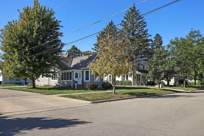 property at 922 Sage St