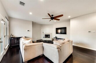 5835 Willow Wood Ln in Dallas, TX - Building Photo - Building Photo