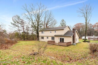 3 Springwood Manor Dr in Albany, NY - Building Photo - Building Photo