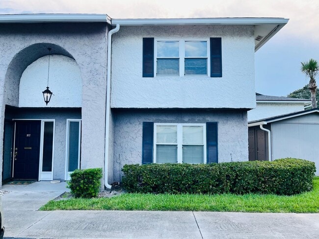 695 A1A North, Unit 108
