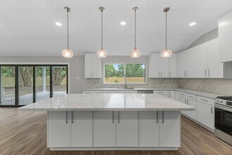 8219 Wateka Cir in Houston, TX - Building Photo - Building Photo