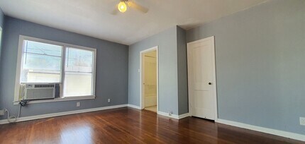 1215 W Ave M in San Angelo, TX - Building Photo - Building Photo
