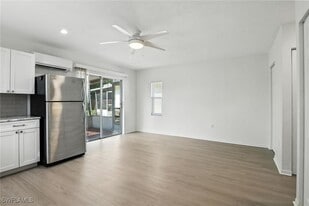 3489 Quails Walk in Bonita Springs, FL - Building Photo