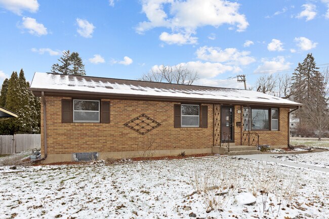 406 Lake Ave in Crystal Lake, IL - Building Photo - Building Photo