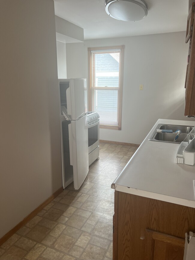 1215 23rd St, Unit 1215 23RD apt #3 in Des Moines, IA - Building Photo - Building Photo