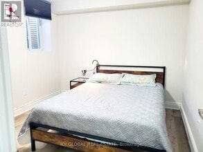 1332 Basswood Cres in Milton, ON - Building Photo - Building Photo