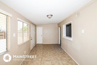 3349 W Thomas Rd in Phoenix, AZ - Building Photo - Building Photo