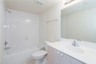 Coral Cove in Cape Coral, FL - Foto de edificio - Building Photo