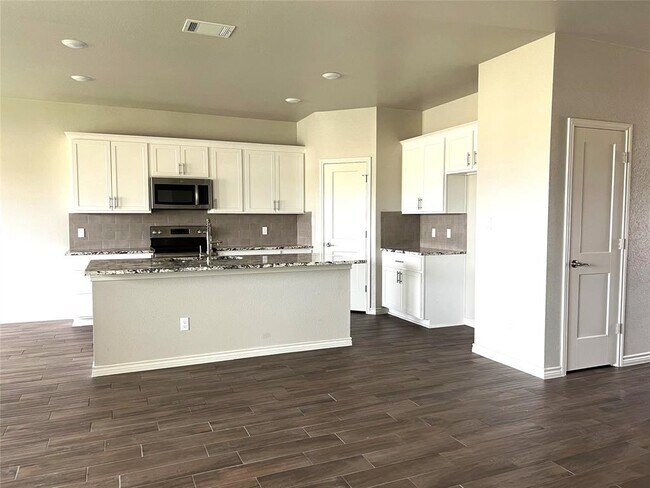 204 Citation Dr in Jarrell, TX - Building Photo - Building Photo
