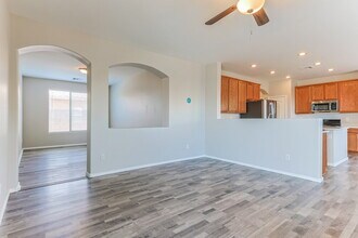 46186 W Holly Dr in Maricopa, AZ - Building Photo - Building Photo