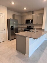 1584 Swan Swim Dr in Davenport, FL - Building Photo - Building Photo