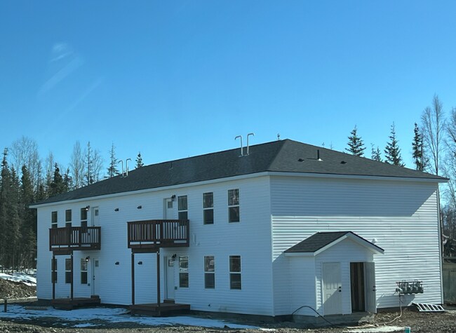 1623 S Duck Cir in Wasilla, AK - Foto de edificio - Building Photo
