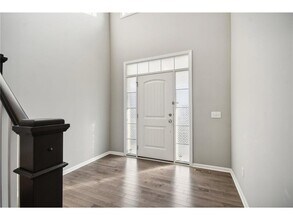 15735 Fair Hill Way in Apple Valley, MN - Foto de edificio - Building Photo
