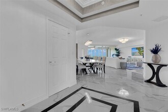 435 Dockside Dr in Naples, FL - Building Photo - Building Photo