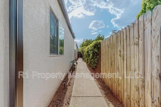 2113 Chelwood Park Blvd NE in Albuquerque, NM - Building Photo - Building Photo