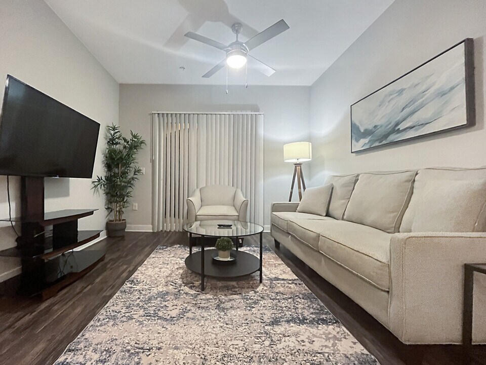 2615 N Grady Ave in Tampa, FL - Building Photo