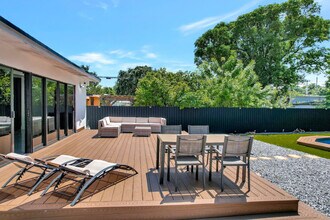 112 NW 53rd St in Miami, FL - Building Photo - Building Photo
