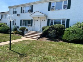 49 A Garfield Park in Edison, NJ - Building Photo