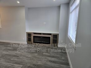 834 Cadder Ave in Kelowna, BC - Building Photo - Building Photo
