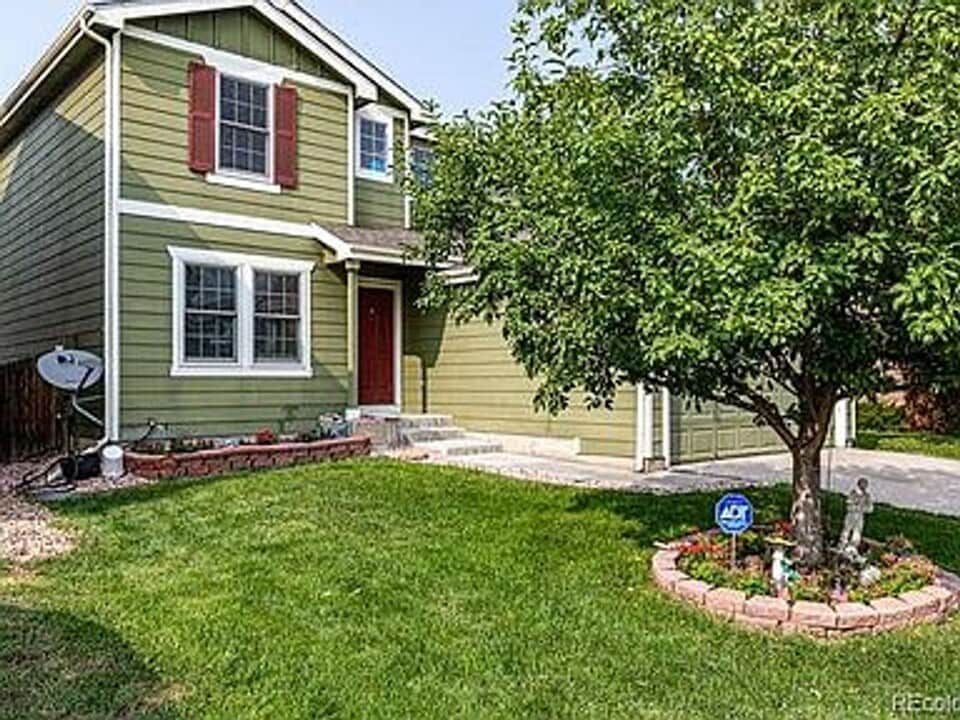 16657 E Phillips Ln in Englewood, CO - Building Photo