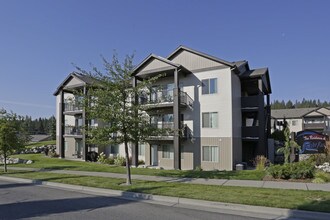 The Residence at River Run in Spokane, WA - Building Photo - Building Photo