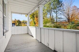 117 Golden Hill St in Naugatuck, CT - Foto de edificio - Building Photo