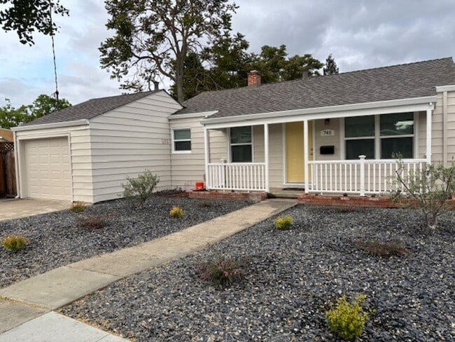 745 N L St in Livermore, CA - Building Photo - Building Photo