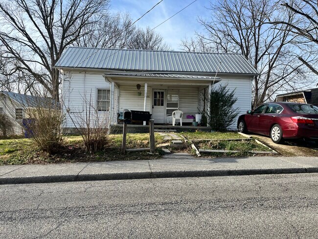 308 Giles Rd in Blacksburg, VA - Building Photo - Building Photo