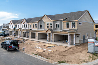 Bluff View Townhomes in West Point, UT - Foto de edificio - Building Photo