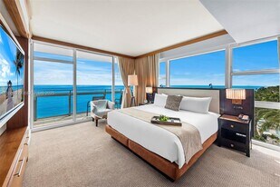 6801 Collins Ave in Miami Beach, FL - Building Photo