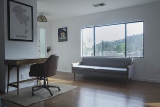 847 Banks Court Dr in Los Angeles, CA - Building Photo - Building Photo