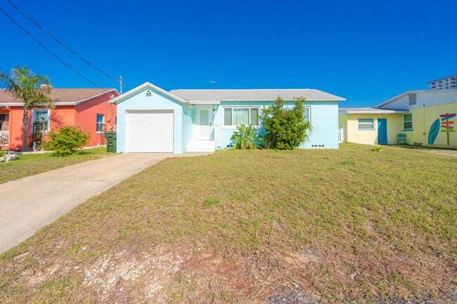 2041 Schulte Ave in Daytona Beach, FL - Building Photo - Building Photo