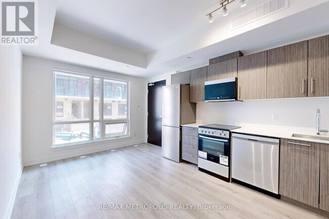 42-871 SHEPPARD Ave