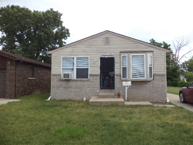property at 25142 Macomb St