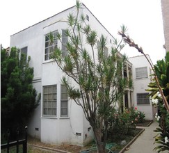 901-903 Parkman Ave in Los Angeles, CA - Building Photo - Building Photo