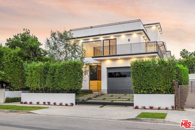 property at 444 Laurel Ave