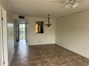 8620 N Sherman Cir, Unit #406  UPDATED in Miramar, FL - Building Photo - Building Photo