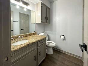 7178 Rolling Fork Dr in Dallas, TX - Building Photo - Building Photo