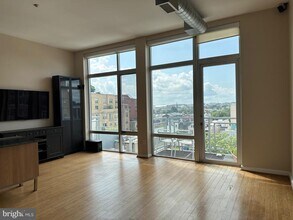 1390 V St NW in Washington, DC - Building Photo - Building Photo