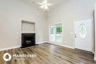 5232 Springhouse Farm Rd in Winston-Salem, NC - Foto de edificio - Building Photo