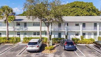 2300 SW 22nd Ave in Delray Beach, FL - Building Photo