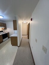 610 Creek Rd in West Bend, WI - Building Photo - Building Photo