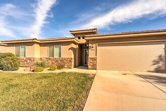 986 Camel Springs Dr in Washington, UT - Building Photo - Building Photo